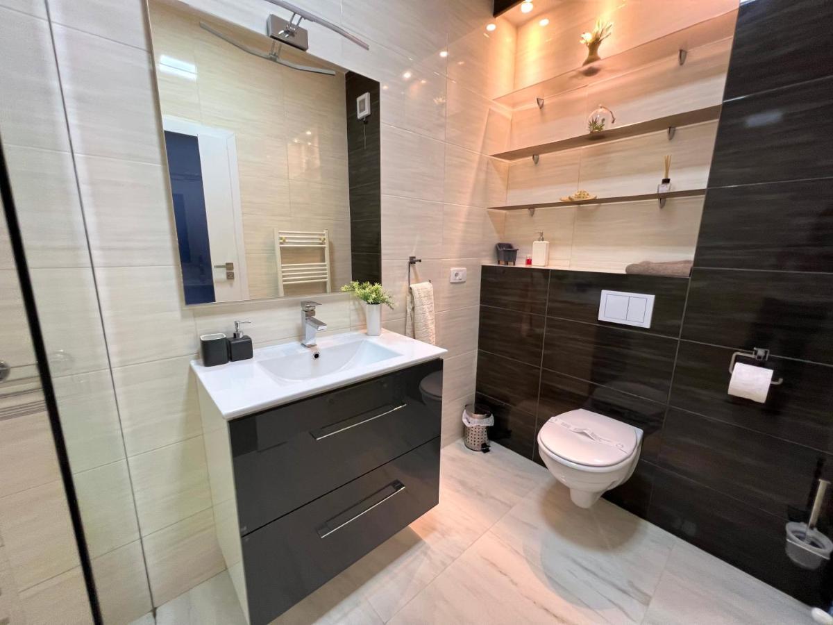 Luxury Apartment - City View 클루지나포카 외부 사진